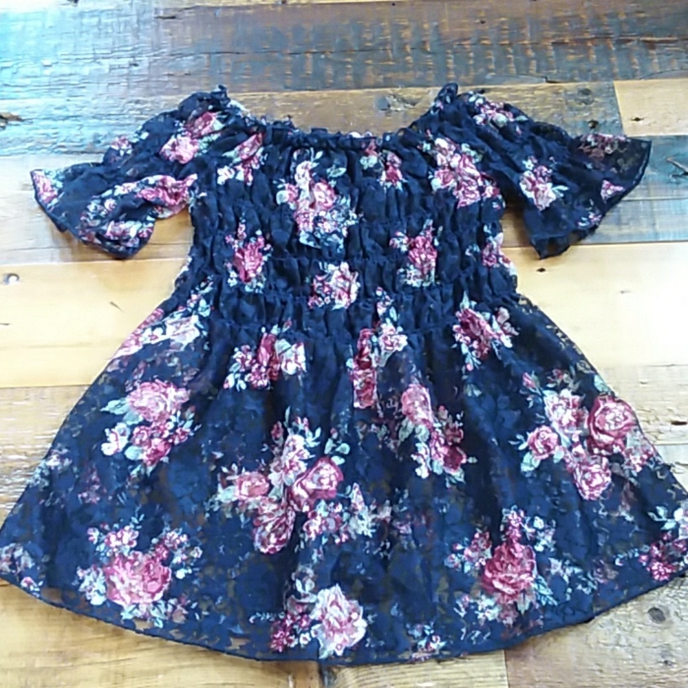 Rue 21 lace top